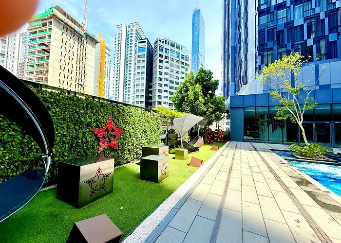 Star Residence Klcc By Sky Pool