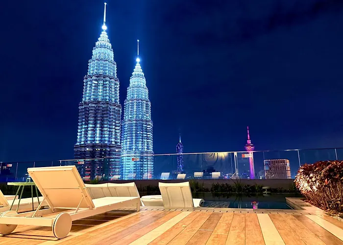 Star Residence Klcc By Sky Pool