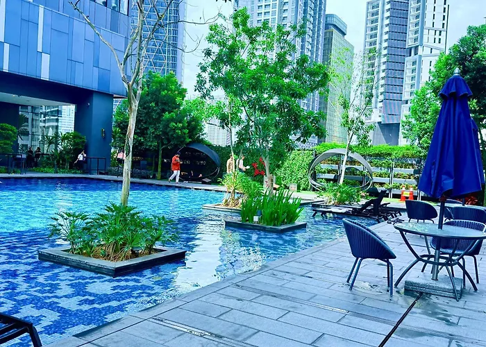 Star Residence Klcc By Sky Pool